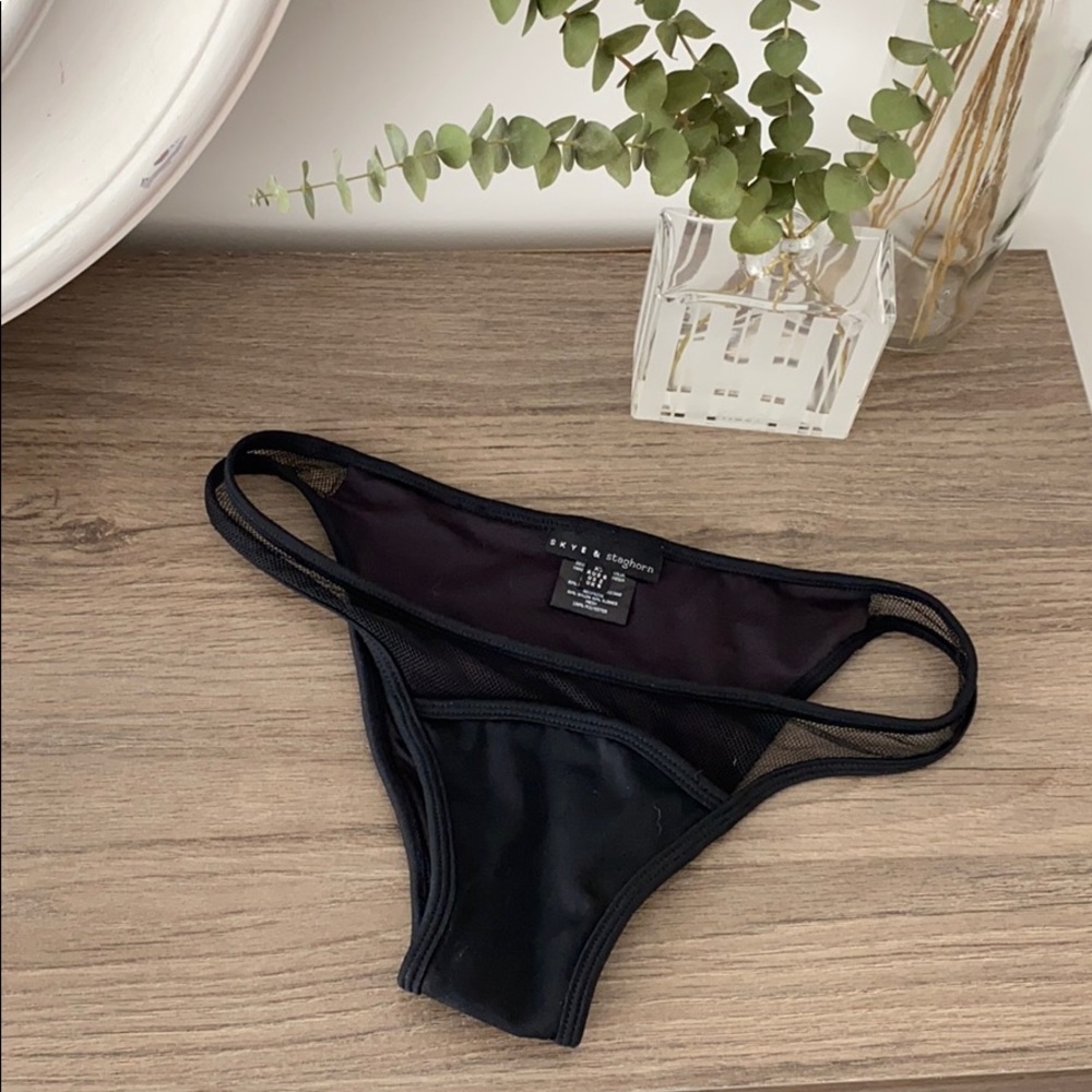 Mesh cut out bikini bottoms XS